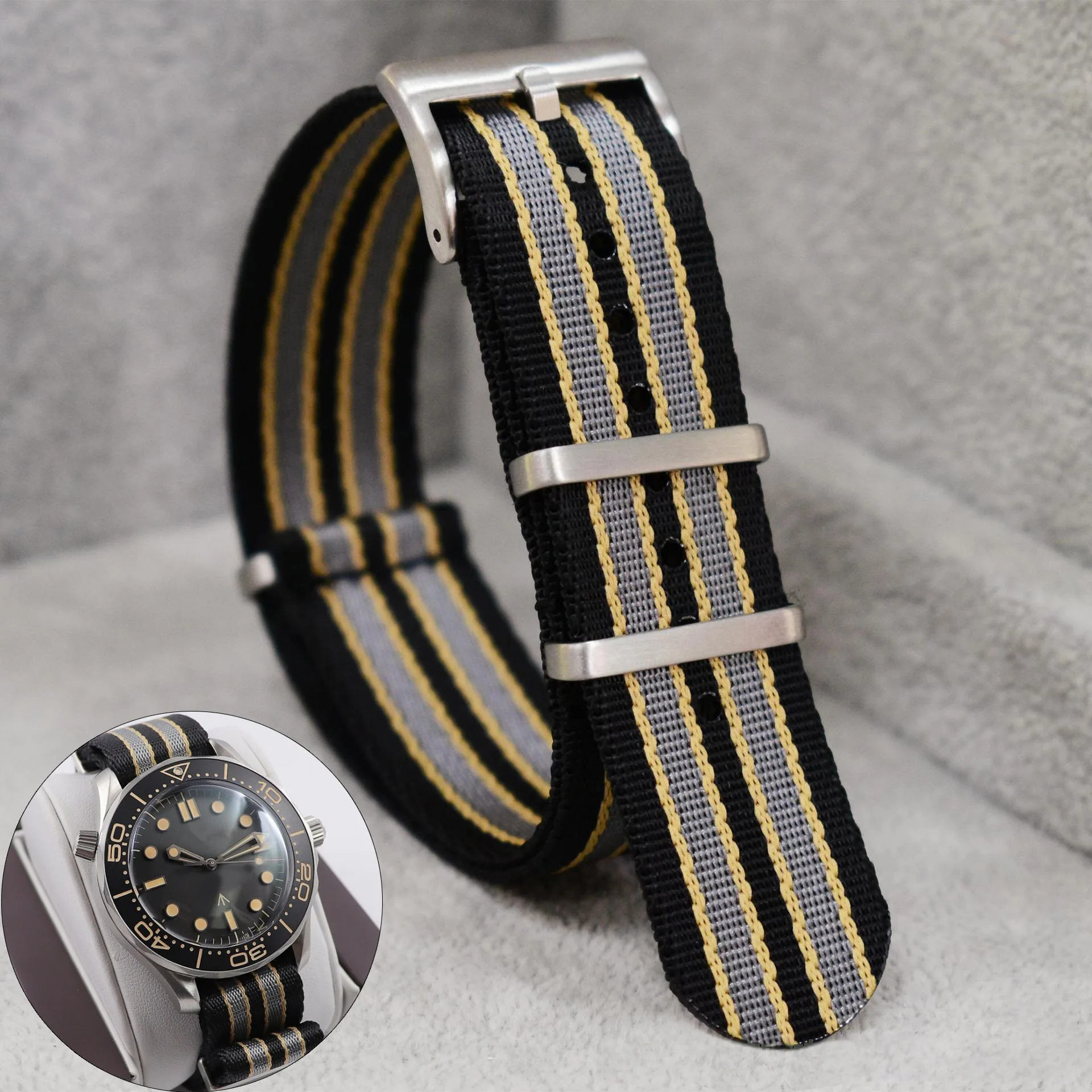20 مللي متر حزام ساعة نيلون ل  - مراجعة Nylon Nato Strap وسعره